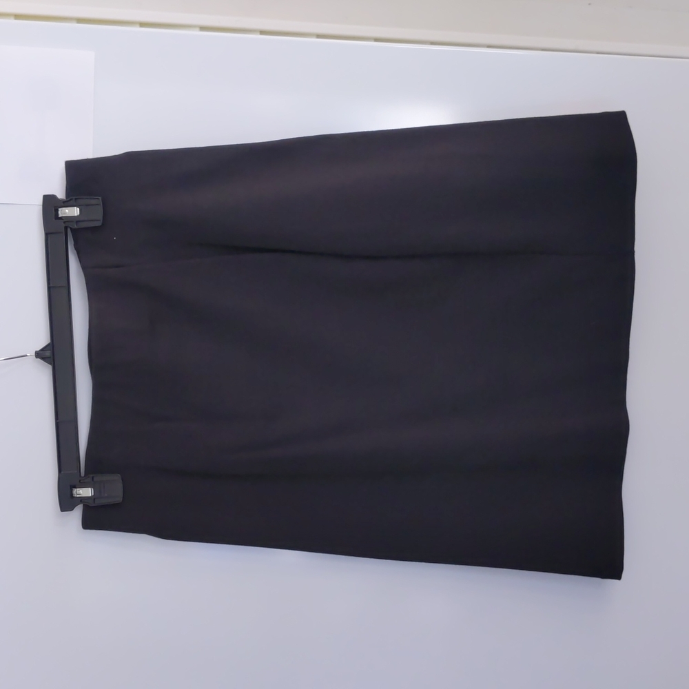 Black Old Navy stretch pencil skirt, size S